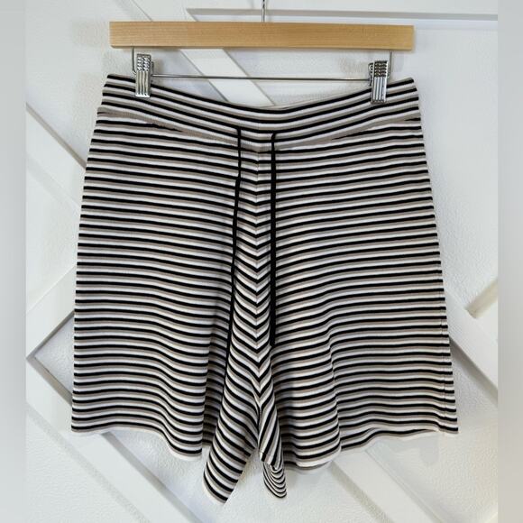 NWT Monrow Easy Stripe Knit Sweater Shorts Size Large - Picture 2 of 11